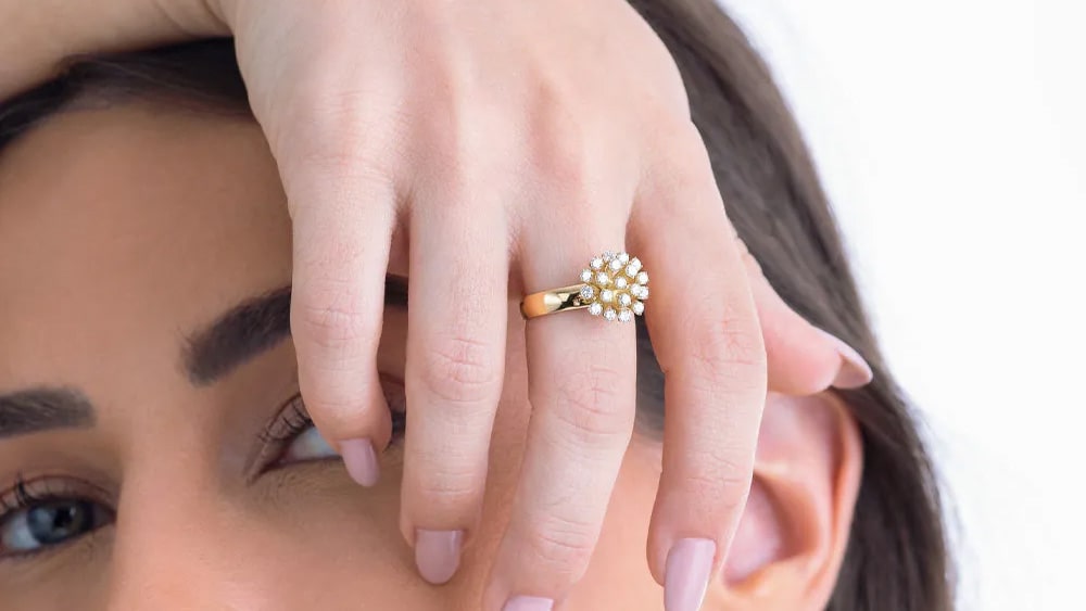 anel chuveiro de diamantes com ouro da fluiarte