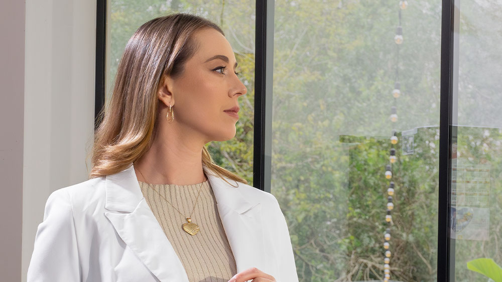 Ouro 10K em peles quentes