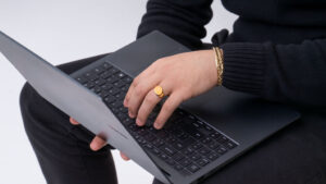 Tendencias de joias masculinas 2026