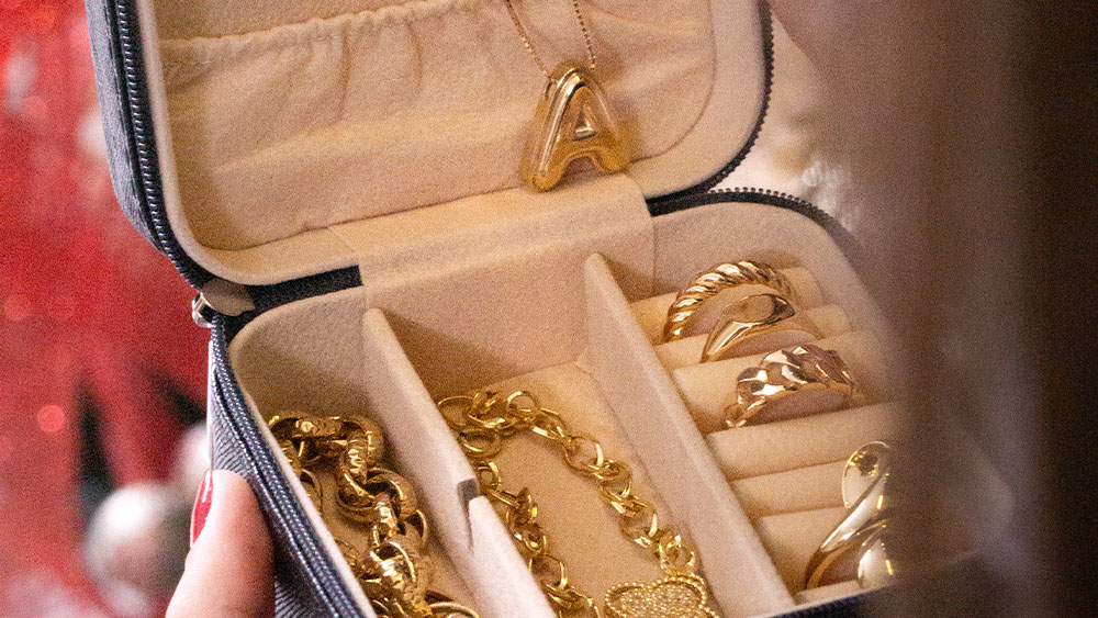 Vantagens das joias sob encomenda para o varejo joalheiro