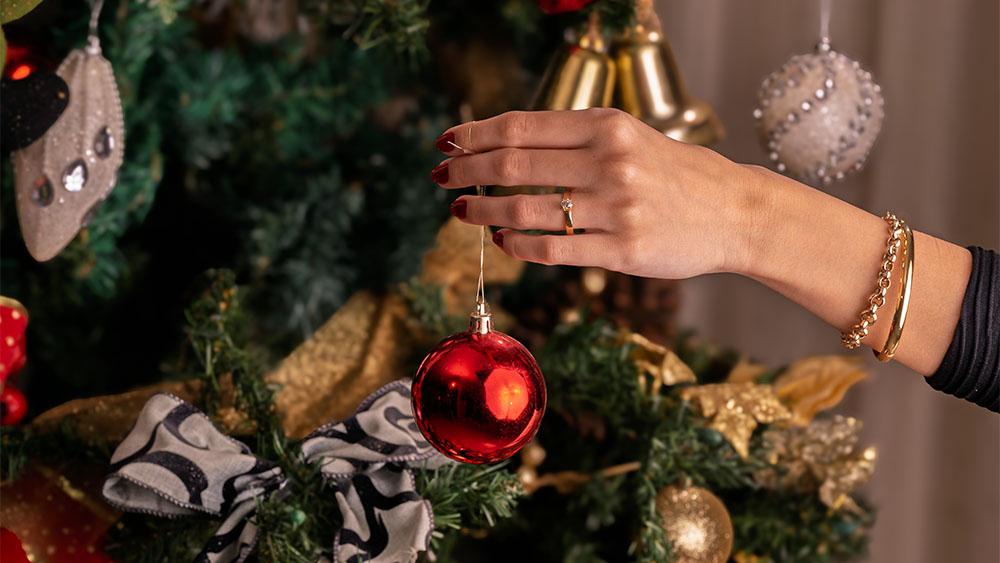 Como escolher a joia ideal para presentear no Natal